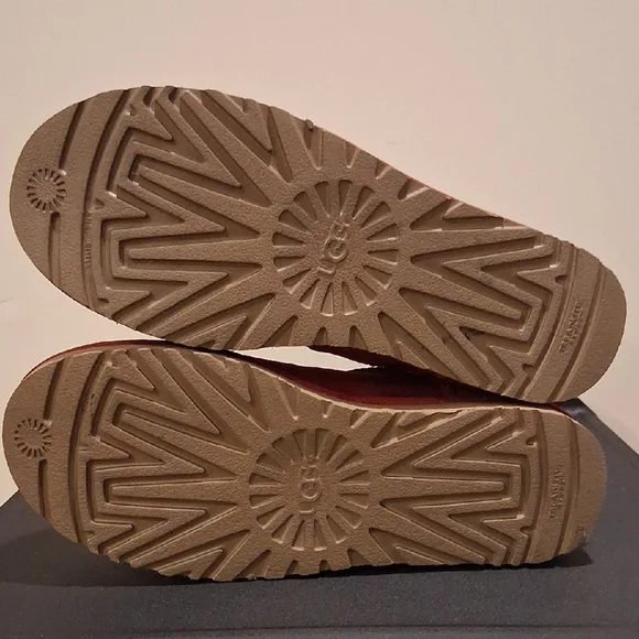 UGG Red Mini Bailey Bow Boots - Picture 11 of 14